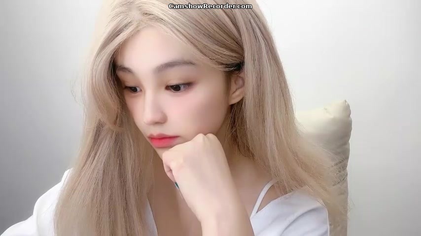 jiangjiang2005 - Stripchat - 2026-07-18