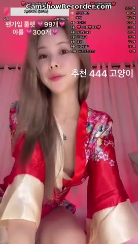 jiwoozw an amazing KoreanBJ on 2026-03-28-00:00