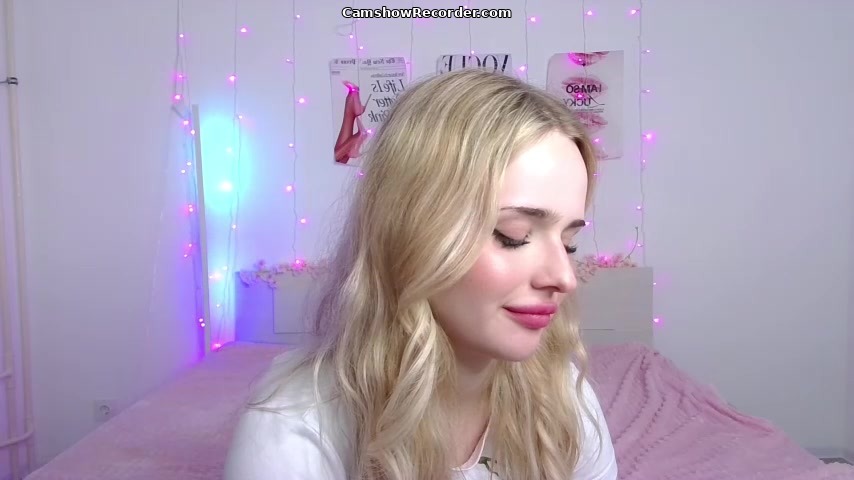 MochiPurr - Stripchat - 2026-08-09